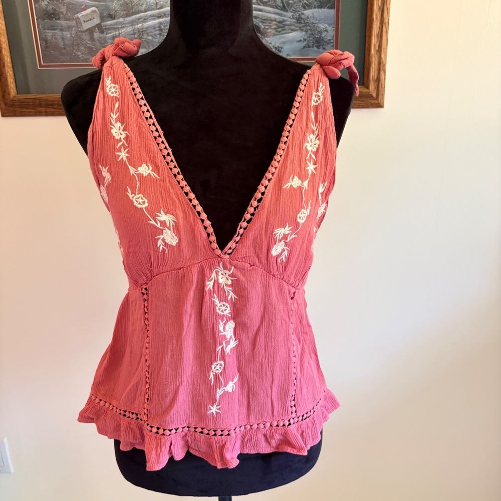 Sim & Sam Sleeveless Top Womens Large Rose Pink Floral Embroidered Boho Peplum